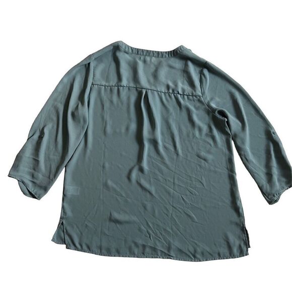 Maurices Blouse size Large - Picture 3 of 4